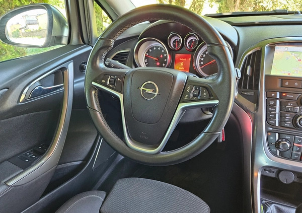 Opel Astra cena 25900 przebieg: 222000, rok produkcji 2012 z Zakroczym małe 562